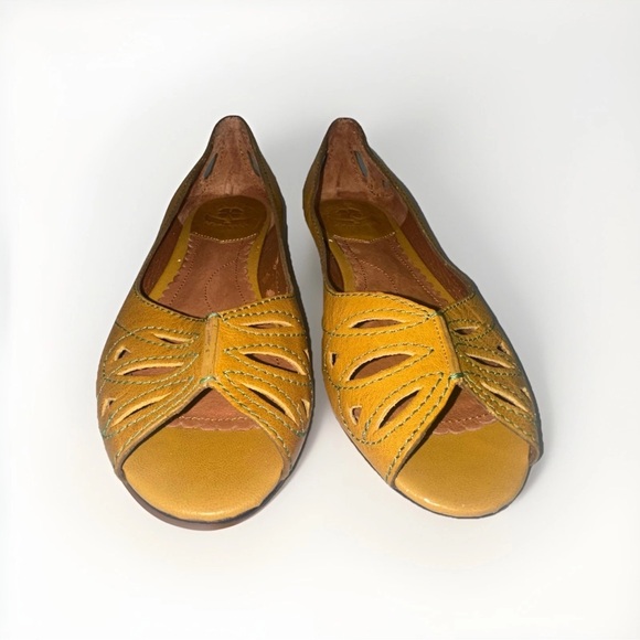 Lucky Brand Peep Toe Flats Leather Upper Yellow Women’s Size 8 M - Picture 1 of 11